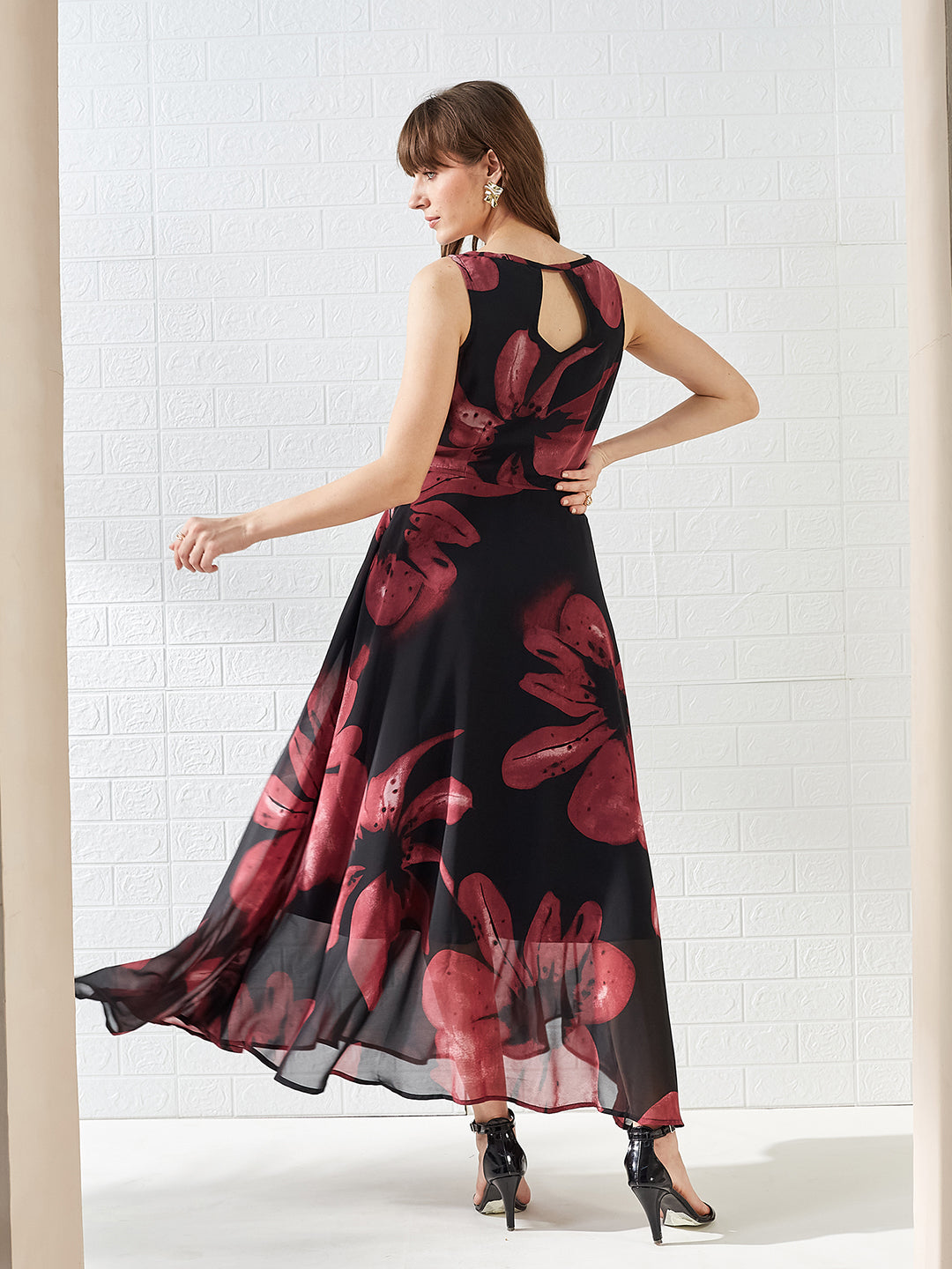 Latin Quarters Women's Wine Sleeveless Round Neck Printed Casual Maxi Dress