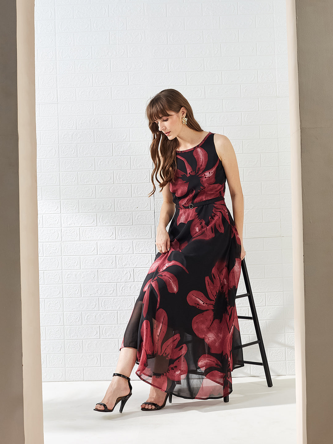 Latin Quarters Women's Wine Sleeveless Round Neck Printed Casual Maxi Dress