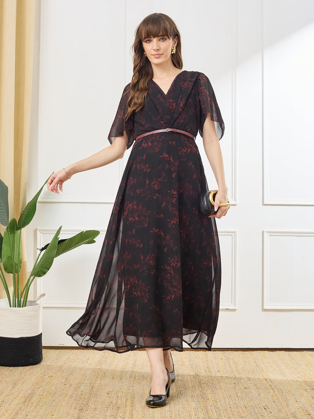 Latin Quarters Women's Black Printed V-Neck Half Sleeve Casual A-Line Dress