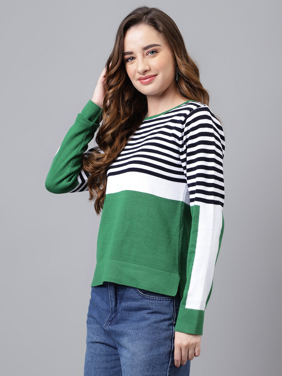 Green Full Sleeve Solid Pullover Women Sweater Top For Casual
