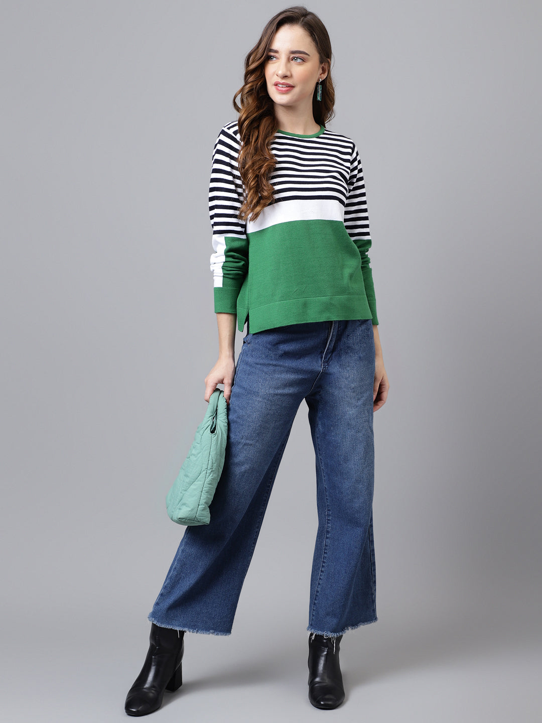 Green Full Sleeve Solid Pullover Women Sweater Top For Casual