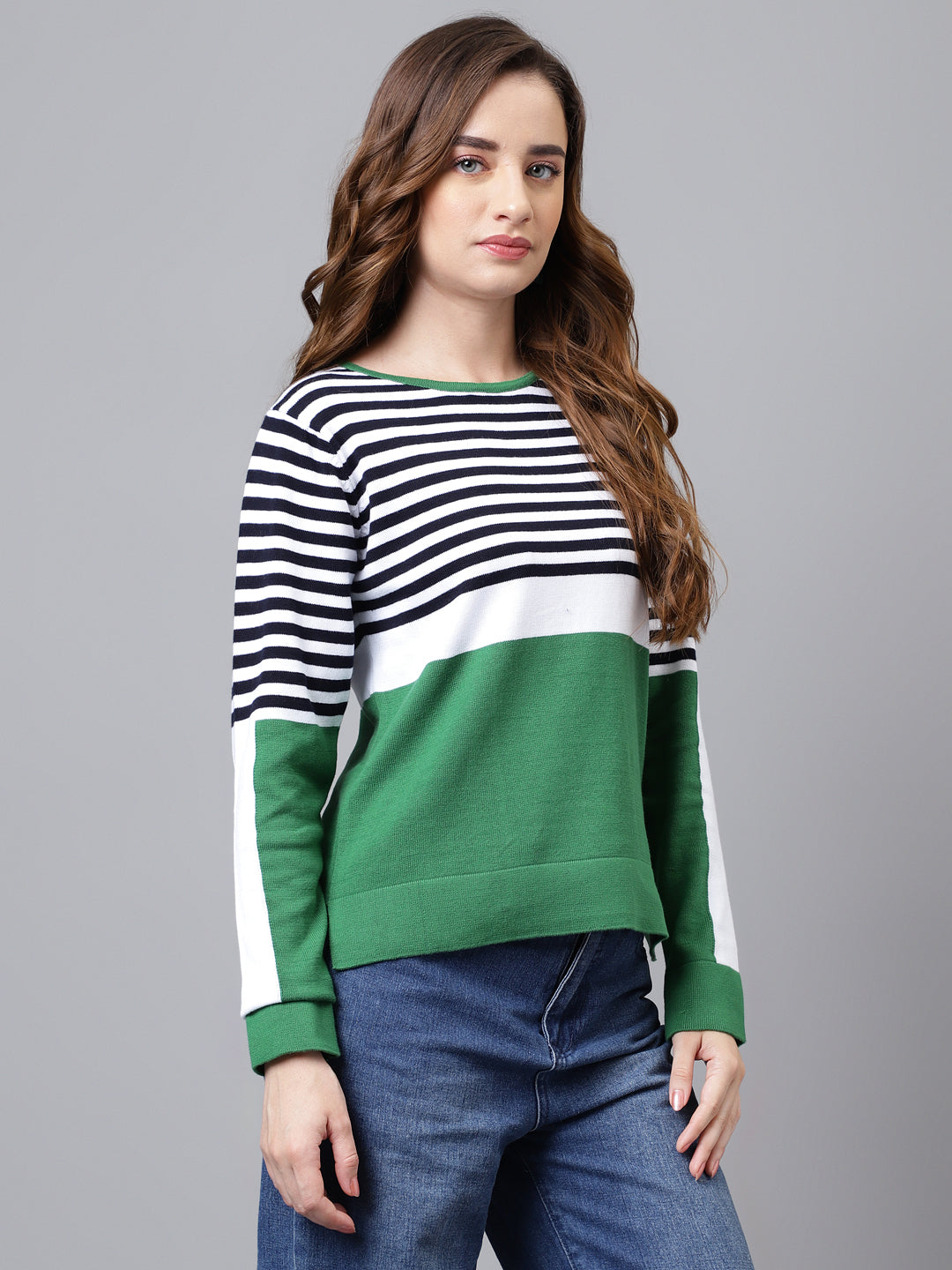 Green Full Sleeve Solid Pullover Women Sweater Top For Casual
