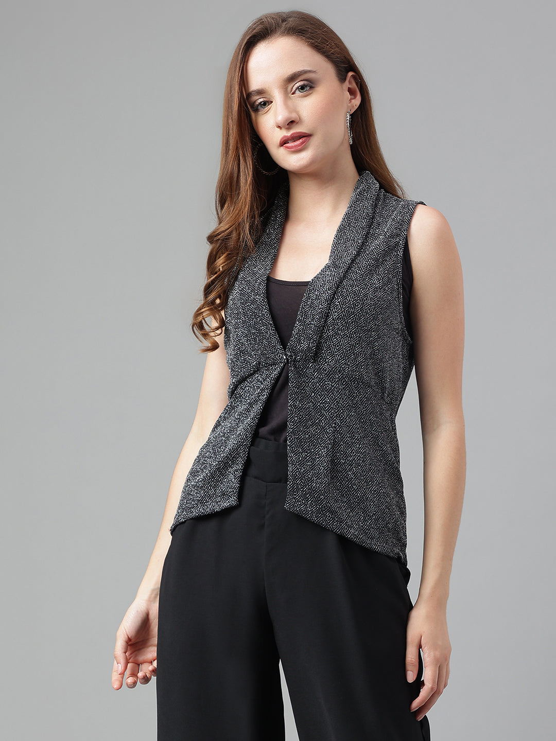 Black Sleeveless Solid Shrug
