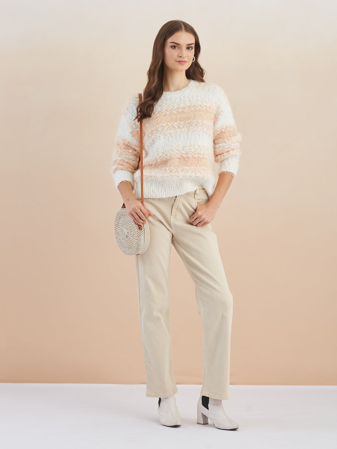Latin Quarters Women's White Full Sleeves Round Neck Knitted Casual Regular Sweater