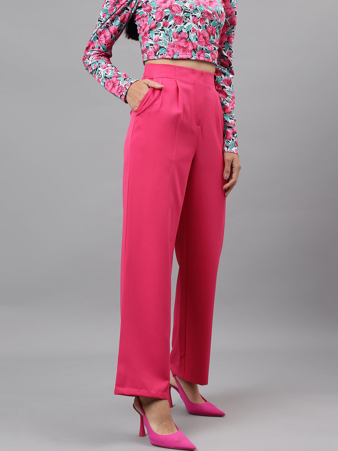 Women Pink Solid Straight Pant