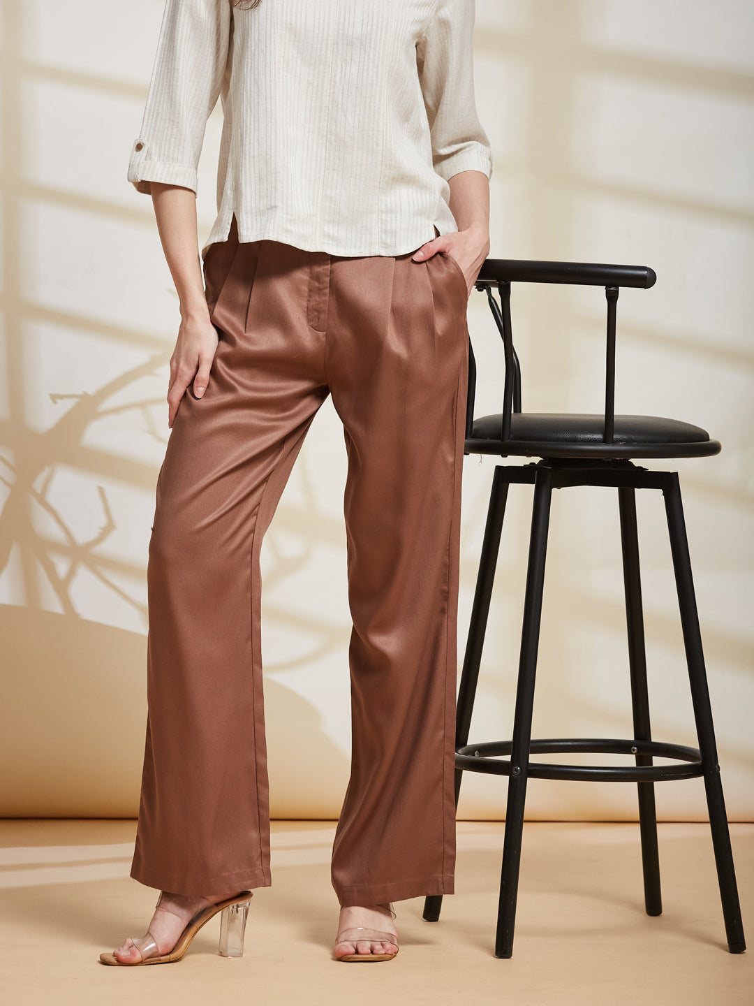 Latin Quarters Women's Brown Solid Casual Wide Leg High Rise Pant