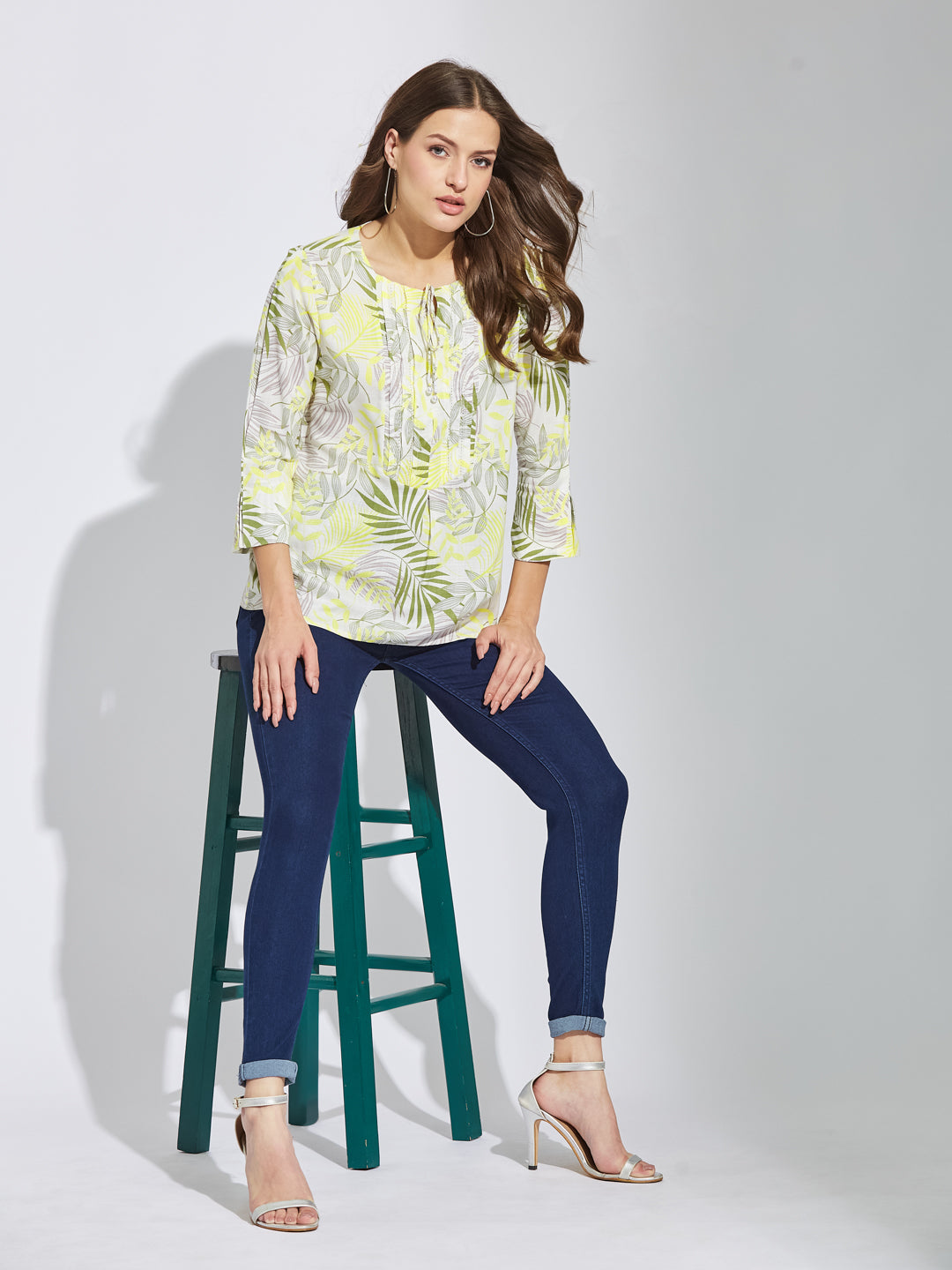 Latin Quarters Women Green Round Neck 3/4Th Sleeves Printed Tunic Blouse For Casual Wear