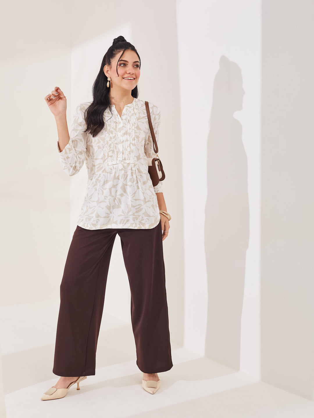 Latin Quarters Women's Beige Printed 3/4Th Sleeve Round Neck Casual Tunic