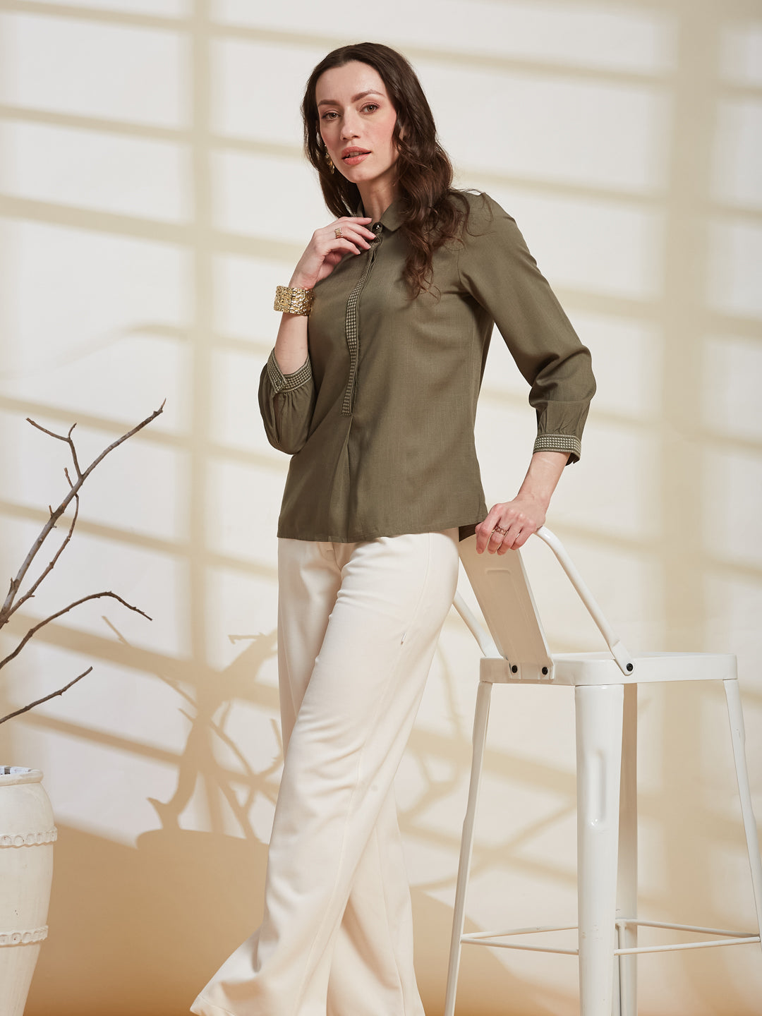 Latin Quarters Women's Olive Solid Collared 3/4Th Sleeve Casual Tunic