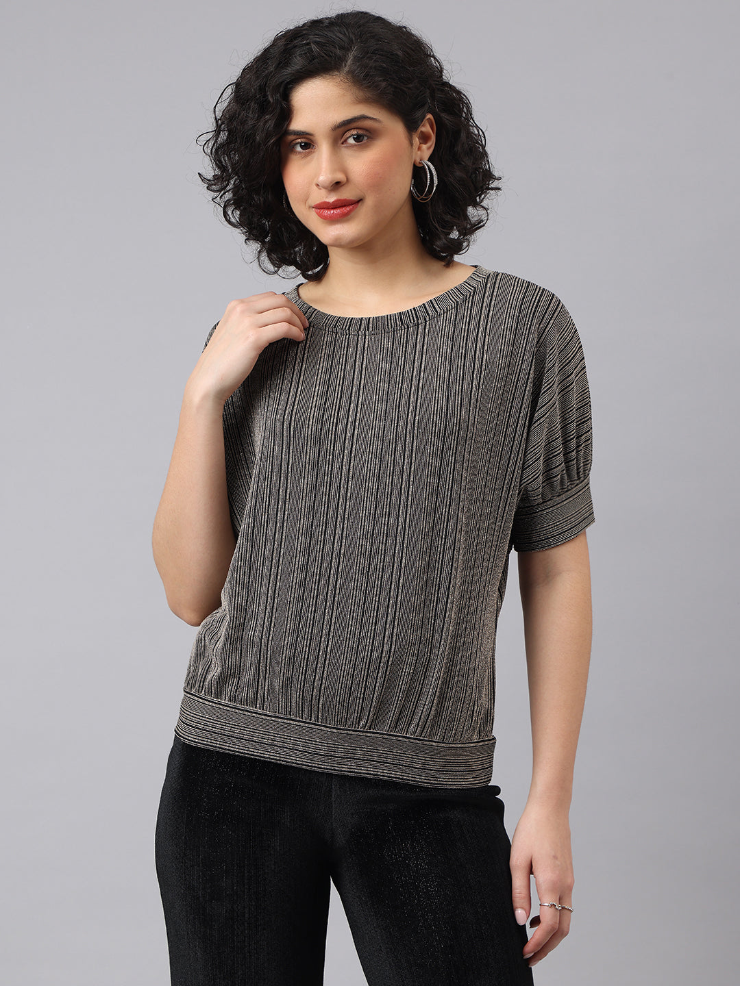 Essential Black Half Sleeve Round Neck Solid Casual Top For Everyday Wear