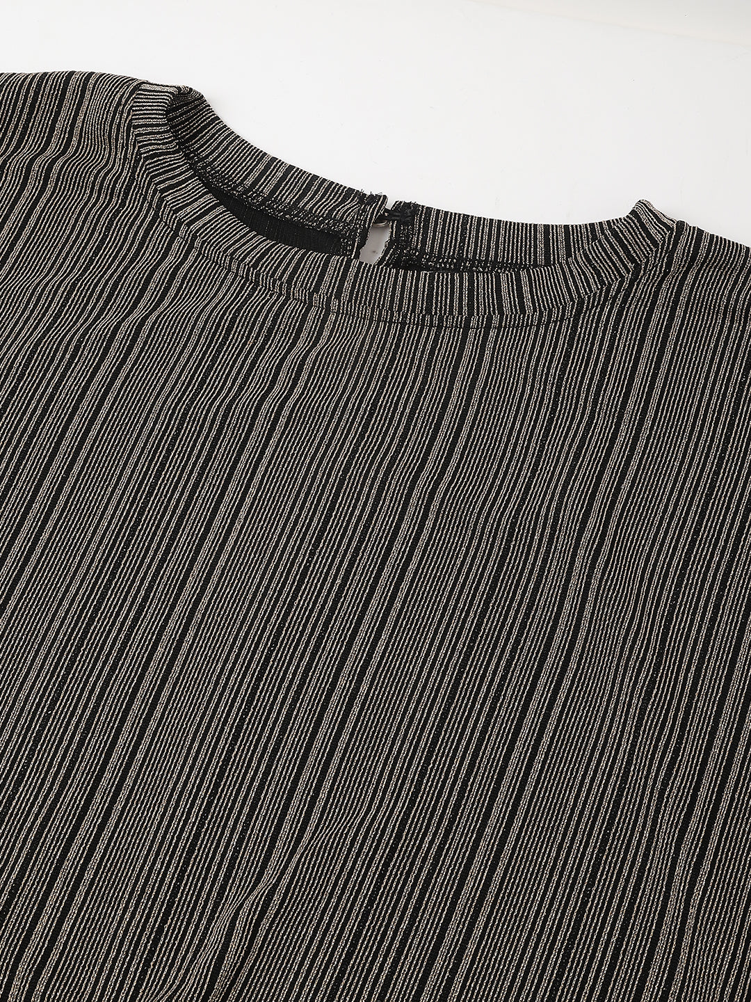 Essential Black Half Sleeve Round Neck Solid Casual Top For Everyday Wear