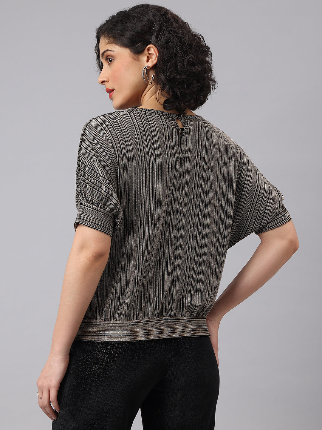 Essential Black Half Sleeve Round Neck Solid Casual Top For Everyday Wear