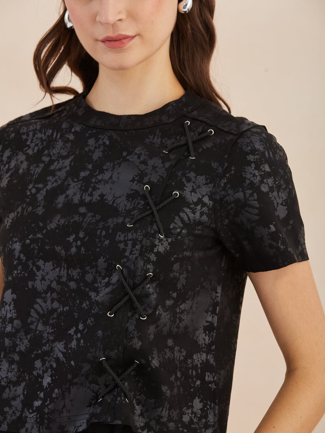 Latin Quarters Women Black Short Sleeves Round Neck Crop Top for Casual Occasion