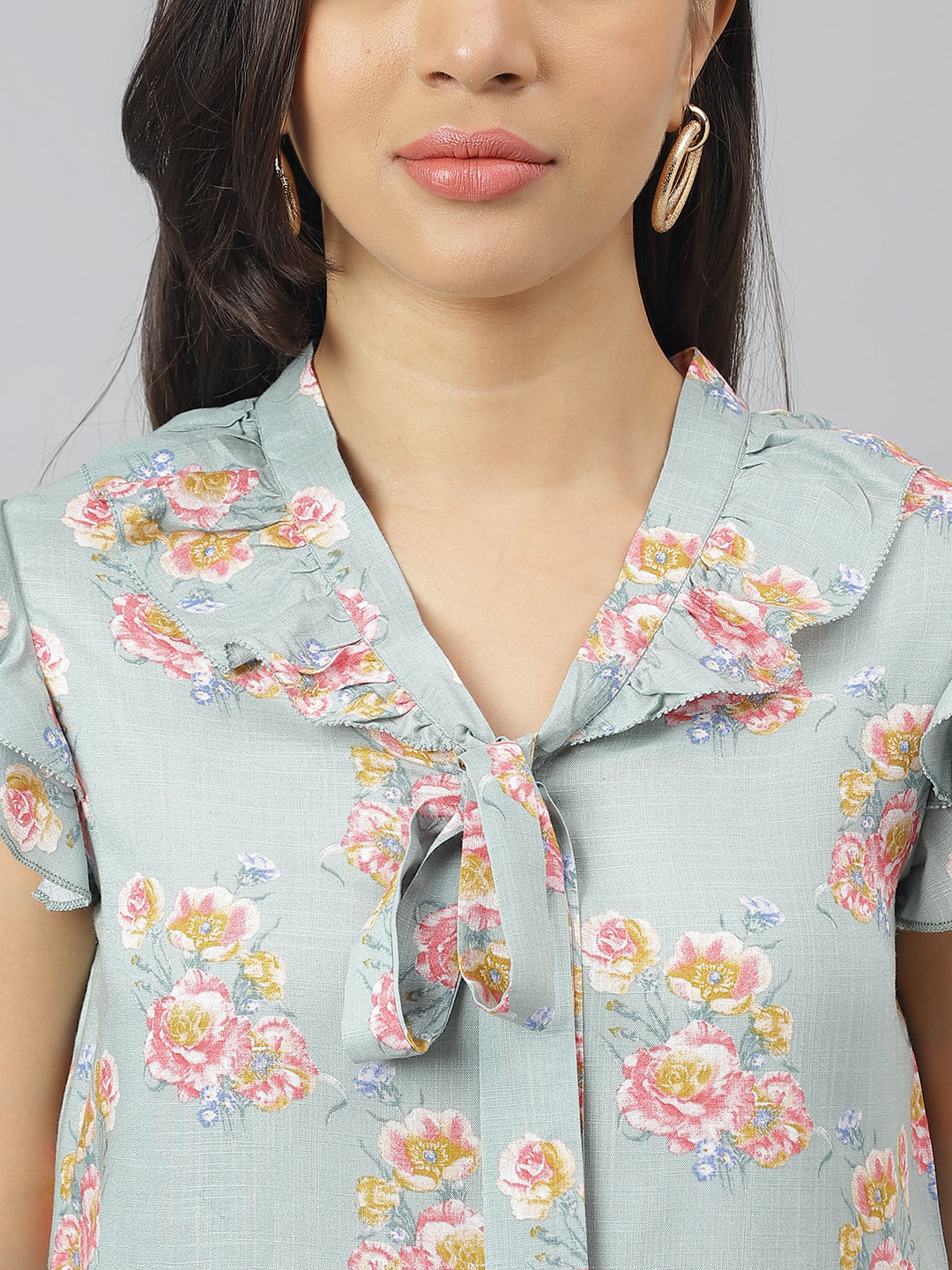 Blue Floral Printed Cap Sleeve With Tie Up Neck Top