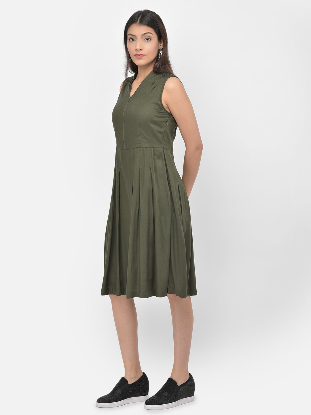 Green Sleeveless A-Line Pleated Dress