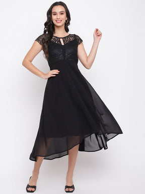 Black Cap Sleeve Maxi Dress With Pleats