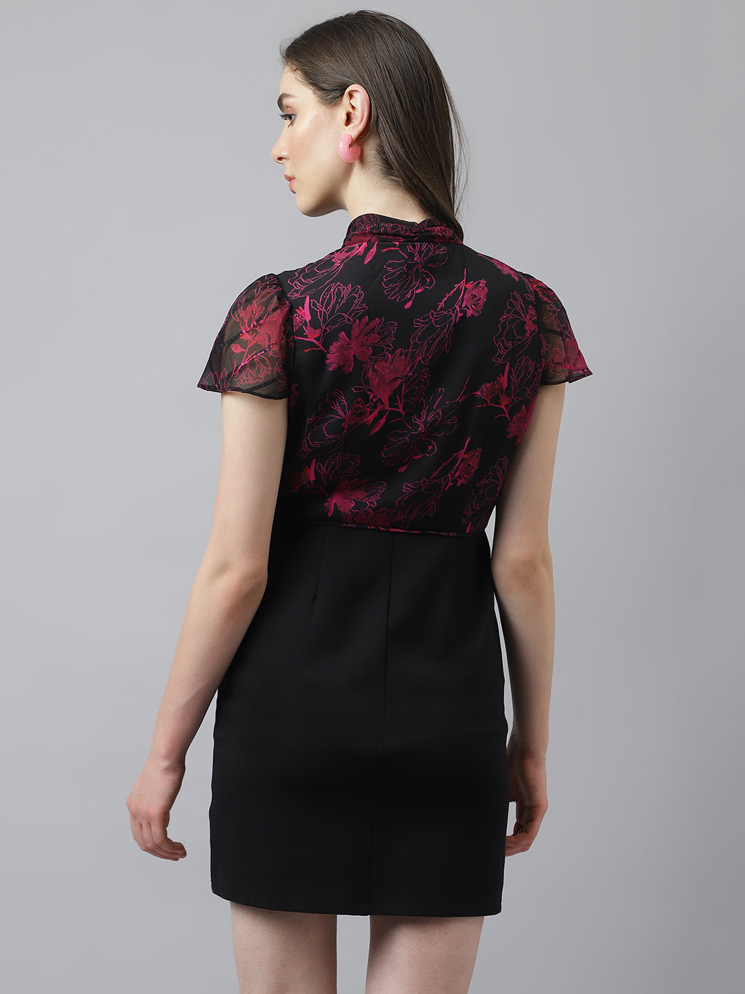 Black Sheath Dress With Puffer Sleeves & Knotted Neck