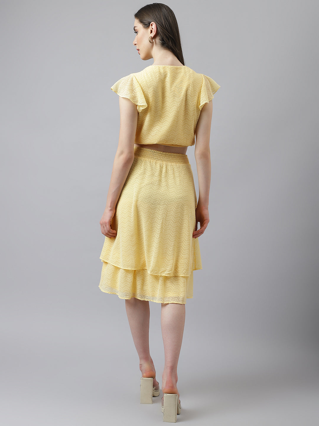 Yellow Co-Ord Set With A-Line Skirt And Knotted Top With Cap Sleeves