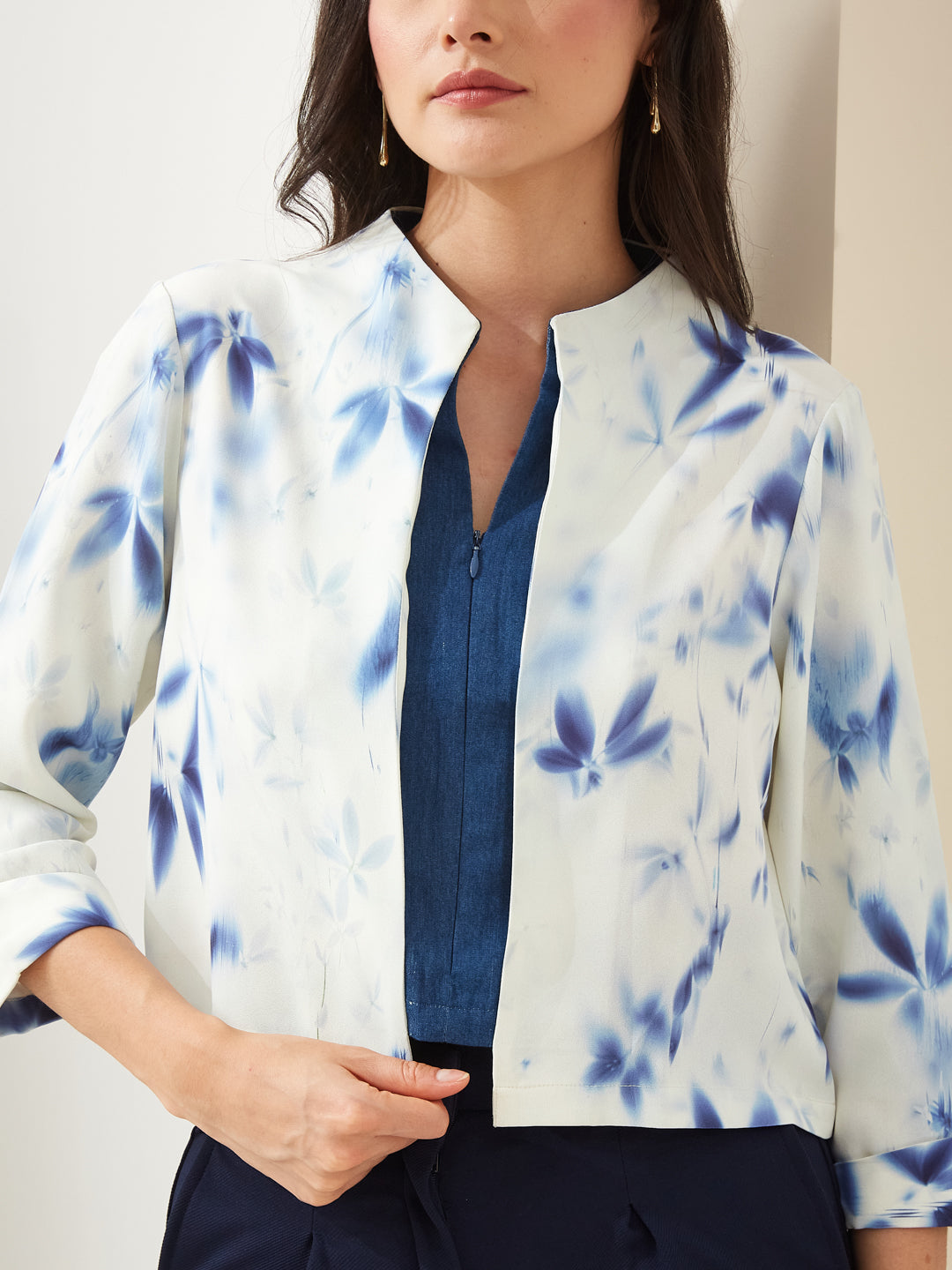 Latin Quarters Women White V- Neck 3/4Th Sleeves Printed Casual Top
