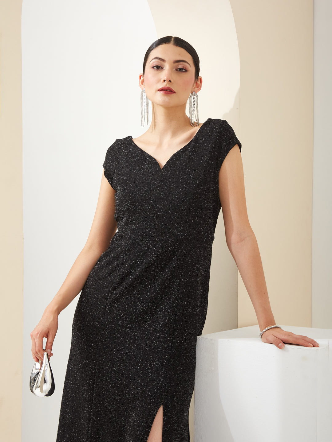 Latin Quarters Women Black Sweetheart Neck Cap Sleeve A-Line Slit Solid Party Dress