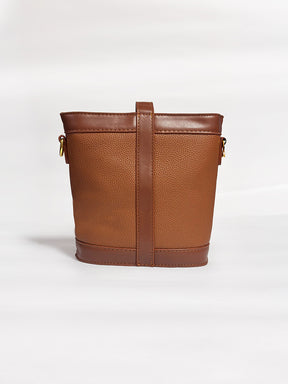Latin Quarters Women’s Brown Textured Tan Bucket Bag