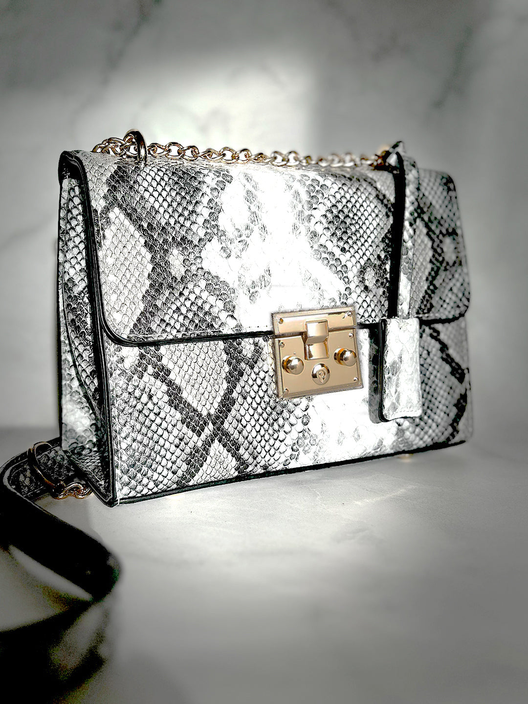 Latin Quarters Women Black Solid Stylish Clutch Hand Bags For Evening