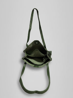 Latin Quarters Women's Green Snake-Textured Tote Bag