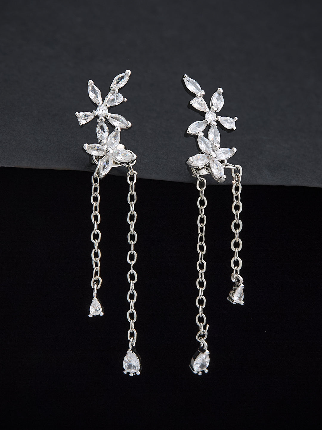 Women Silver Dangle Earring for Day to Night