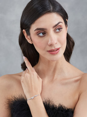 Latin Quarters Women's Adjustable Silver Bow Bracelet