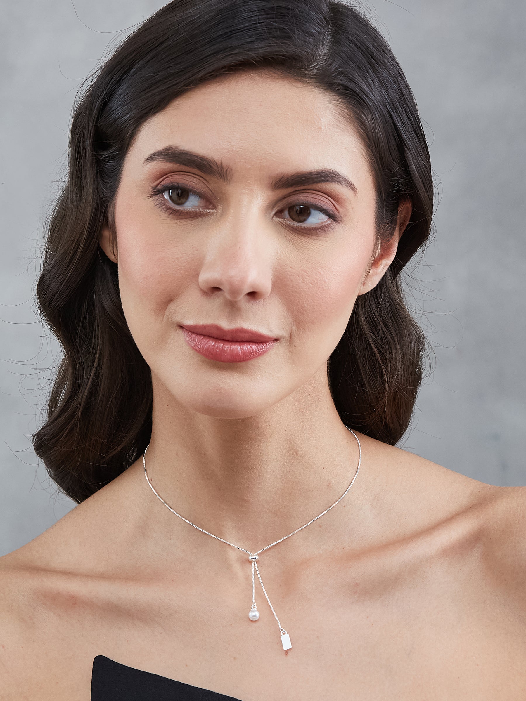 Latin Quarters Women's Silver Toned Adjustable Necklace