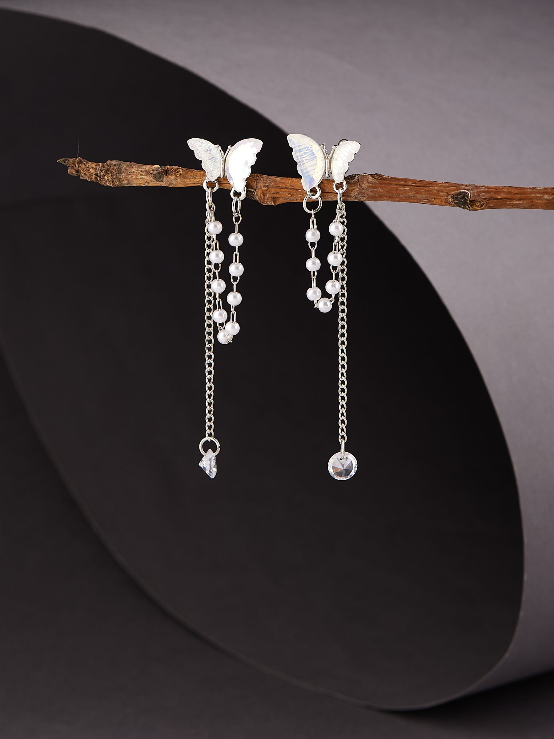 Latin Quarters Women's Butterfly Chain & Faux Pearl Dangler Earrings