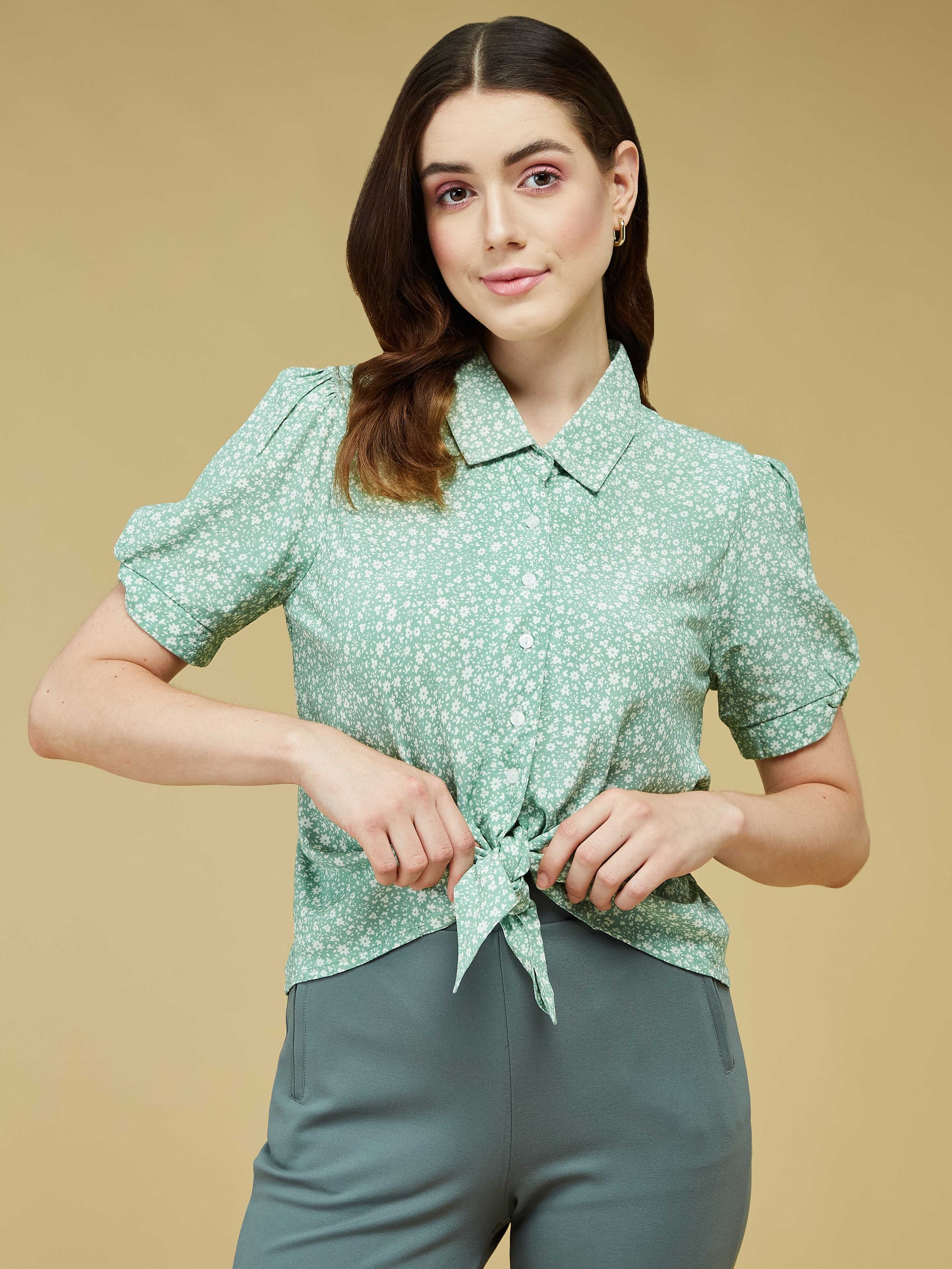 Green Half Sleeve Printed Blouse With Tie