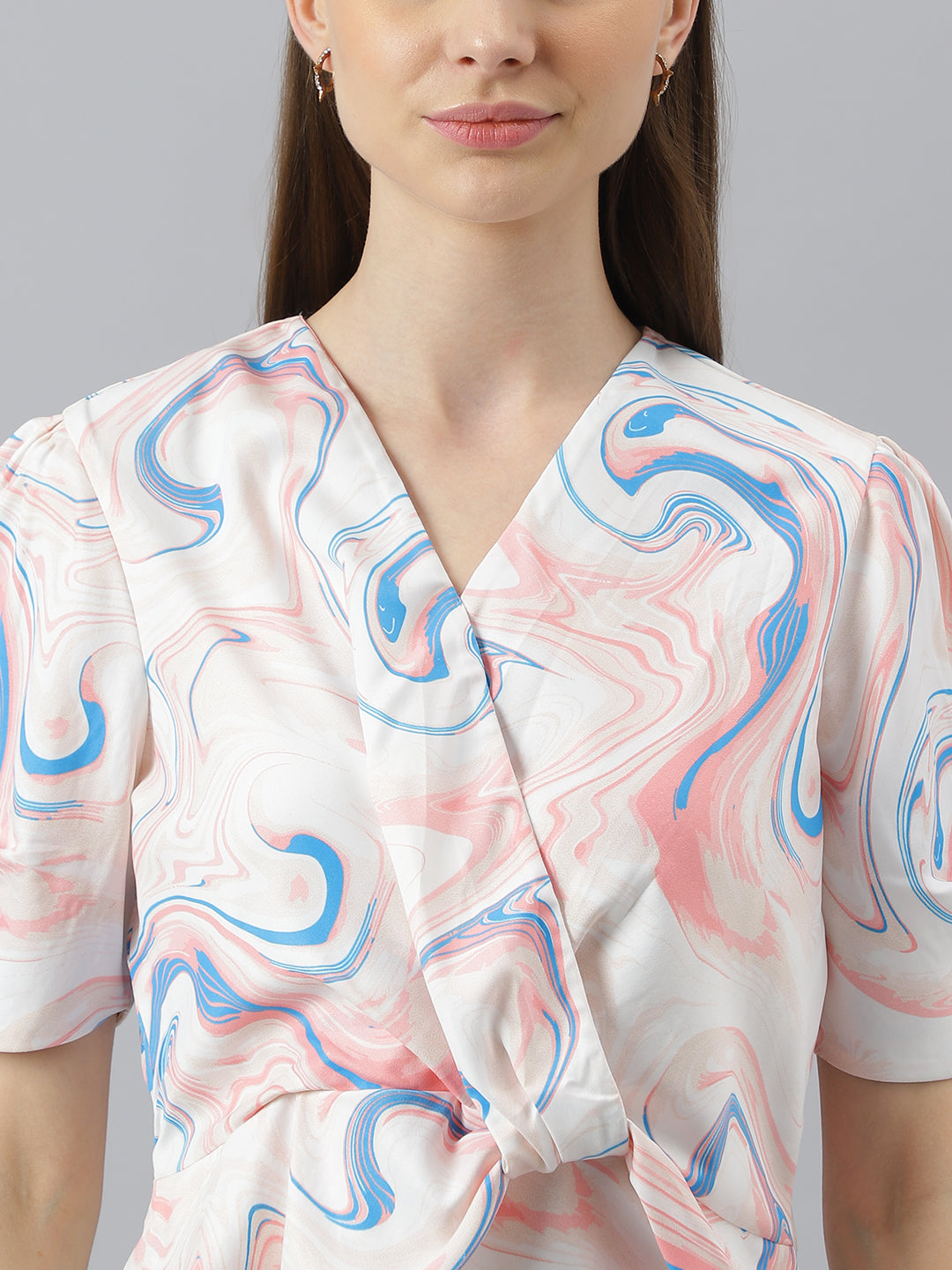 Latin Quarters Women'S Peach Printed V-Neck Half Sleeve Casual Top
