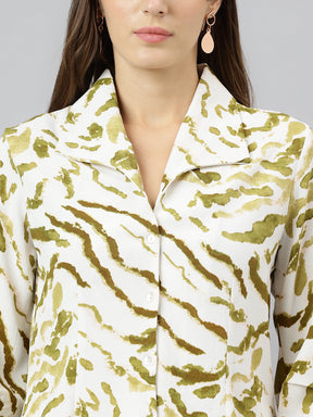 Green 3/4 Textured Shirt Top