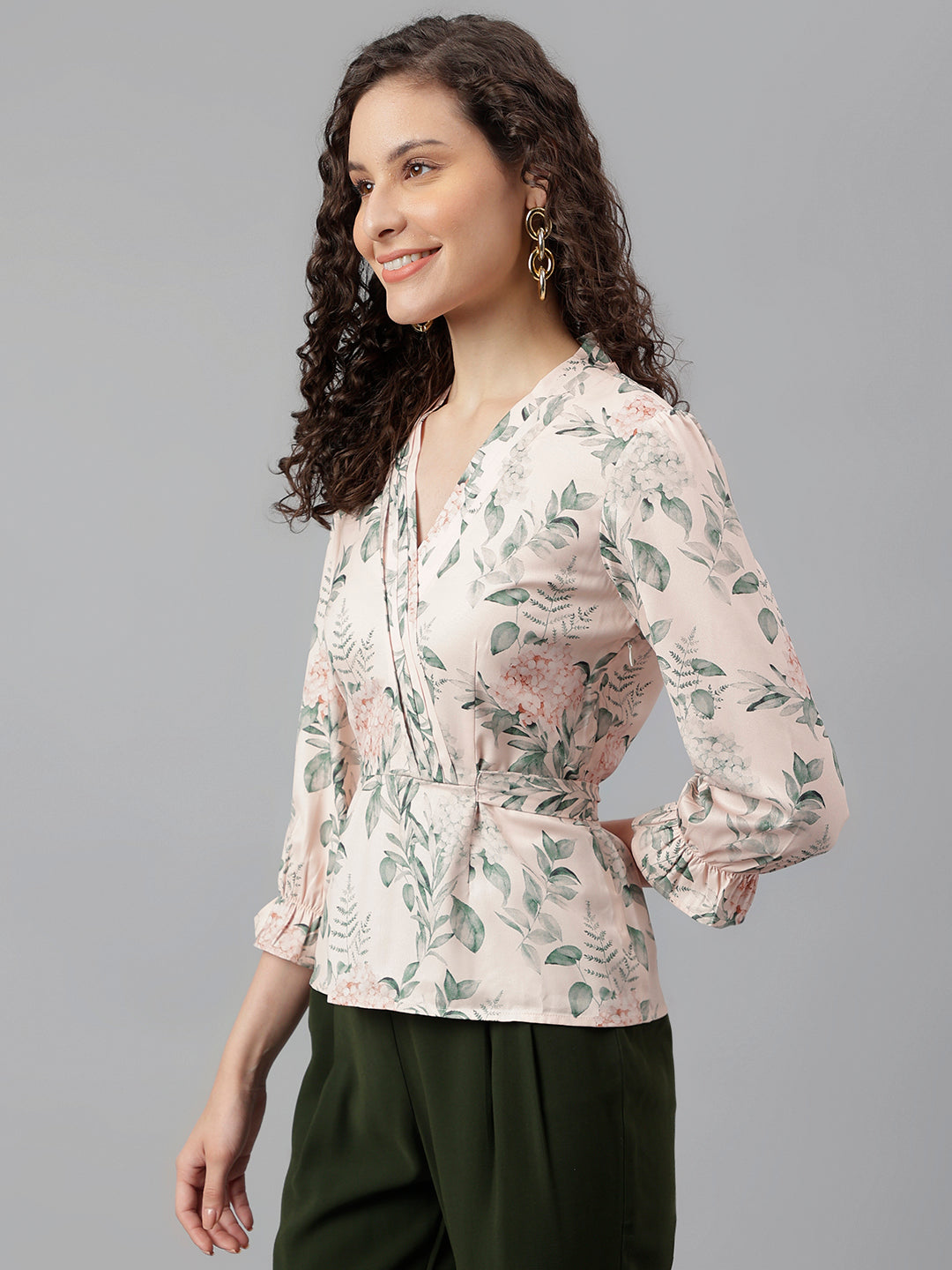 Latin Quarters Women's Beige 3/4Th Sleeve Printed V-Neck Casual Top