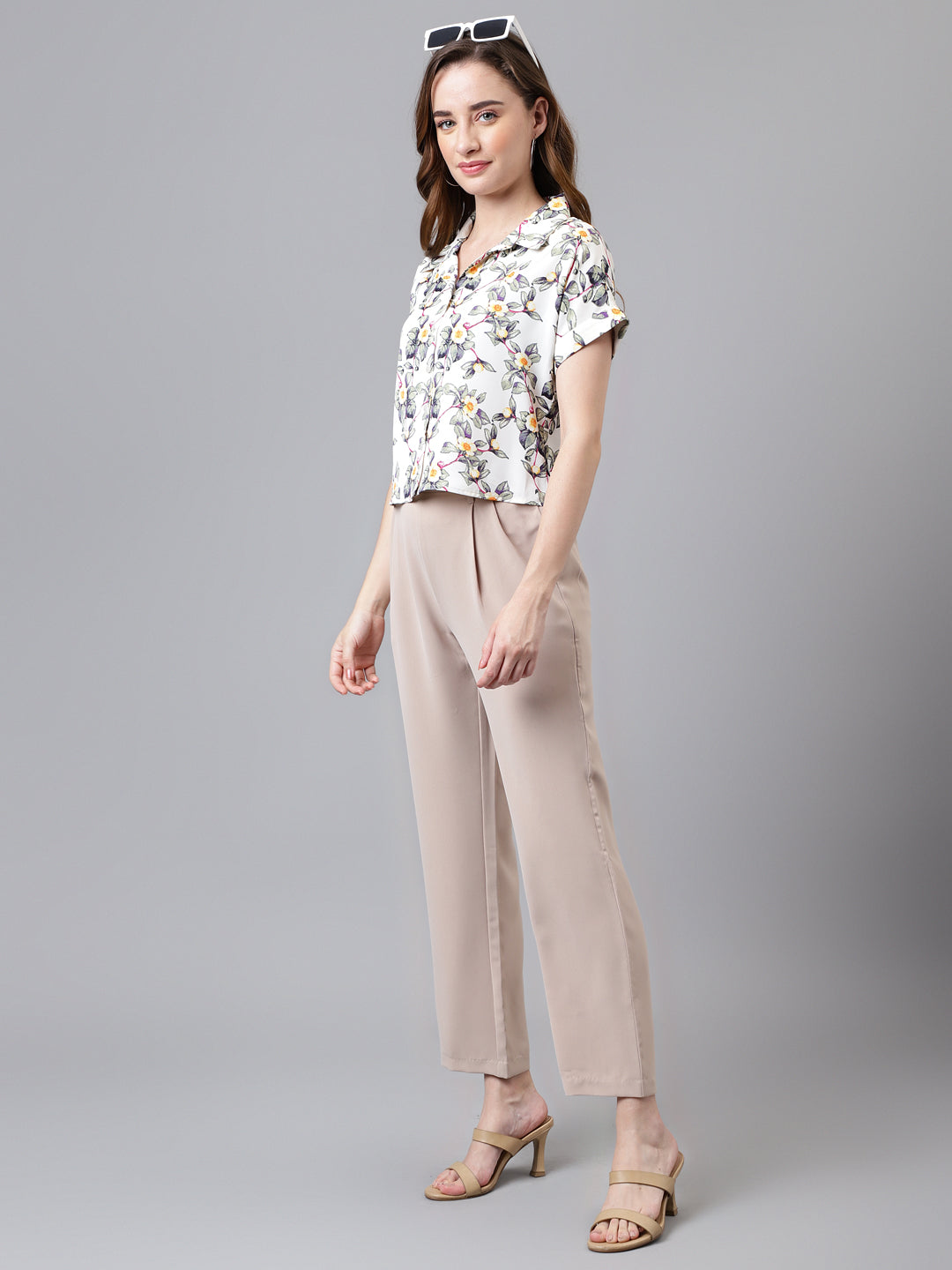 Latin Quarters Women's Cream Cap Sleeve Printed Collared Casual Shirt