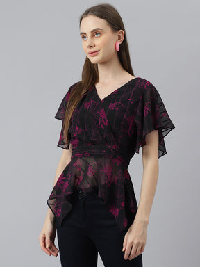Latin Quarters Women's Black Short Sleeve Printed V-Neck Casual Top