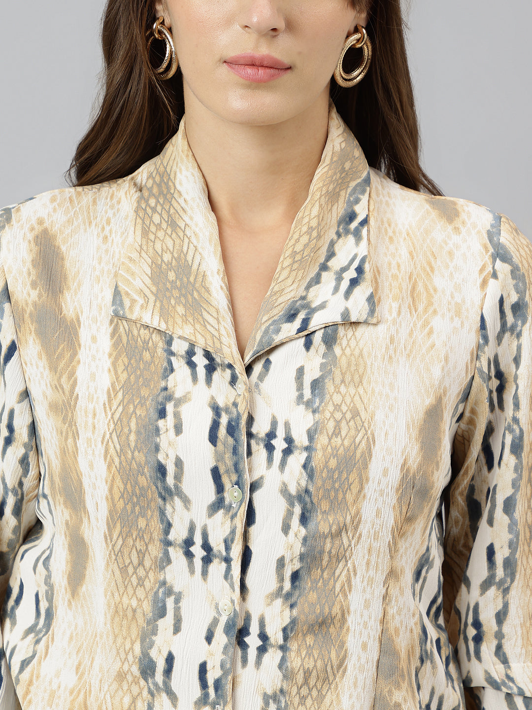 Blue Spread Collar Full Sleeves Printed Shirt For Casual Wear