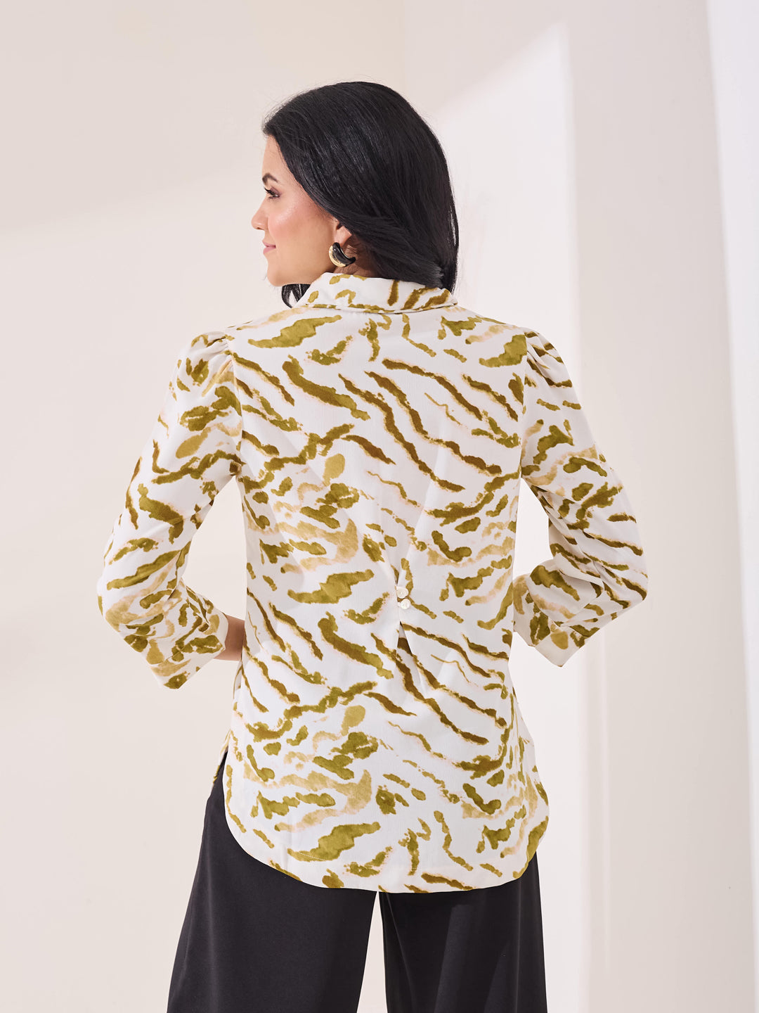 Latin Quarters Women's Green Printed 3/4Th Sleeve Collar Neck Casual Shirt