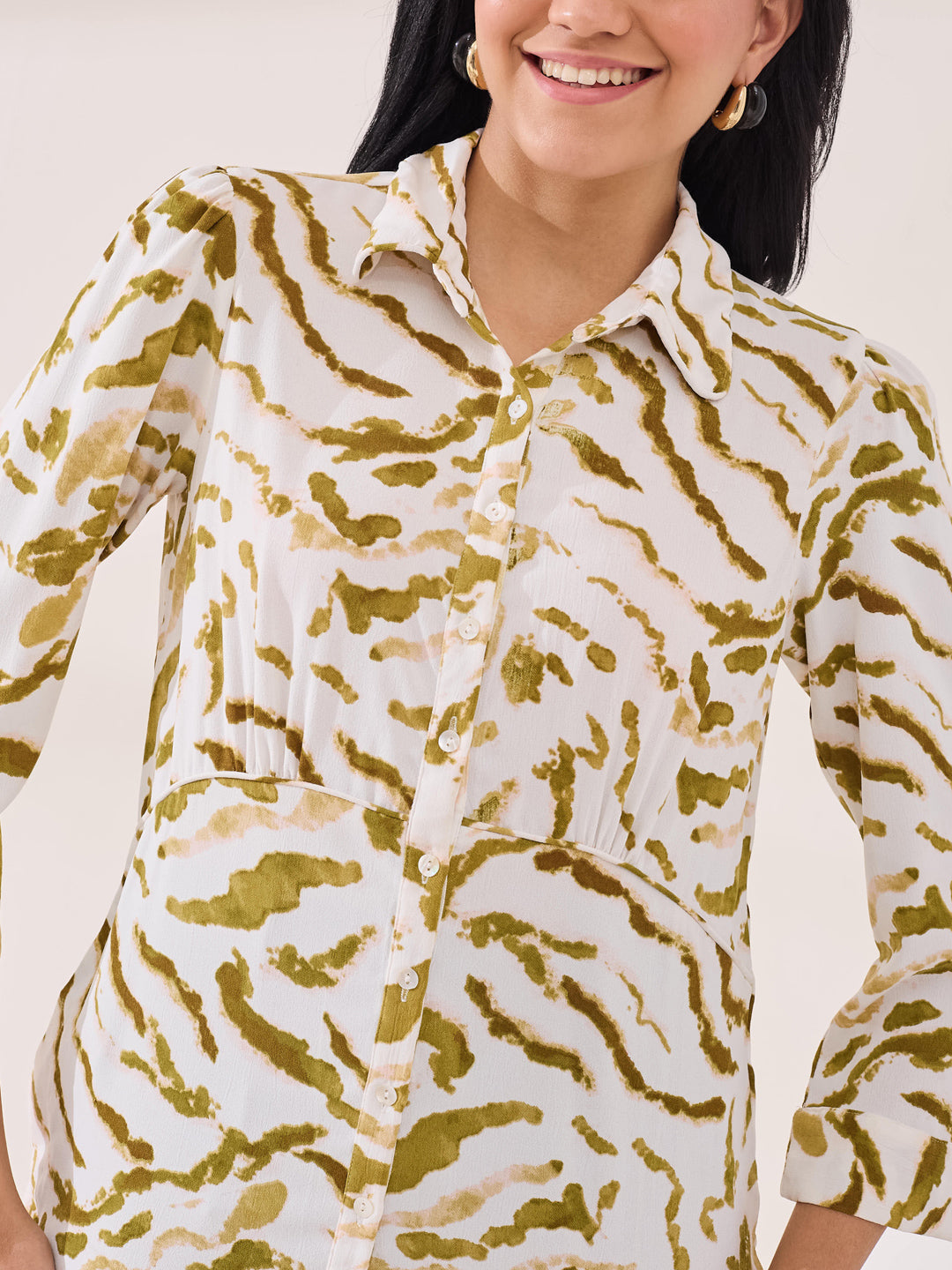 Latin Quarters Women's Green Printed 3/4Th Sleeve Collar Neck Casual Shirt