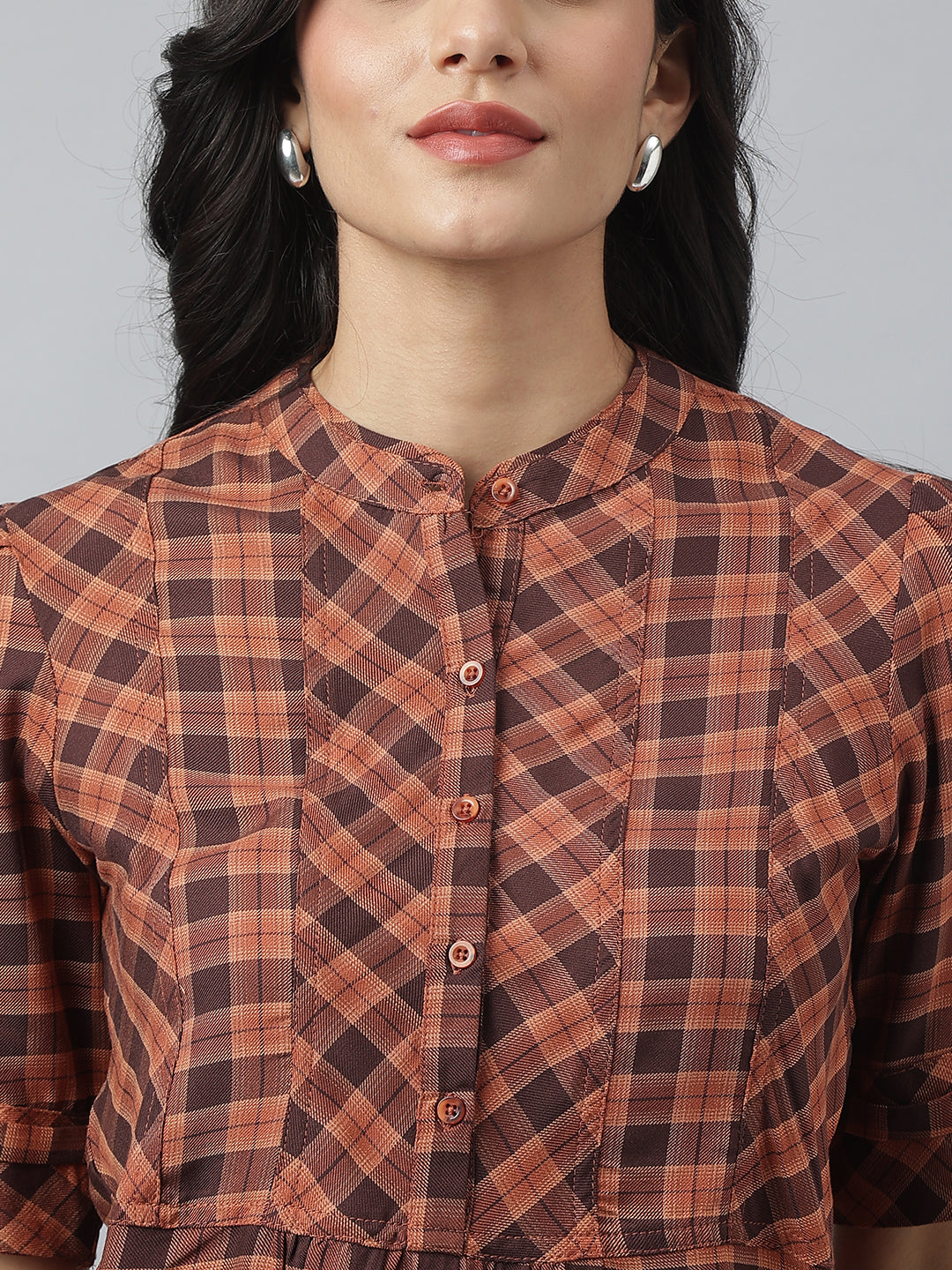 Brown Half Sleeve Round Neck Check Top For Casual Wear