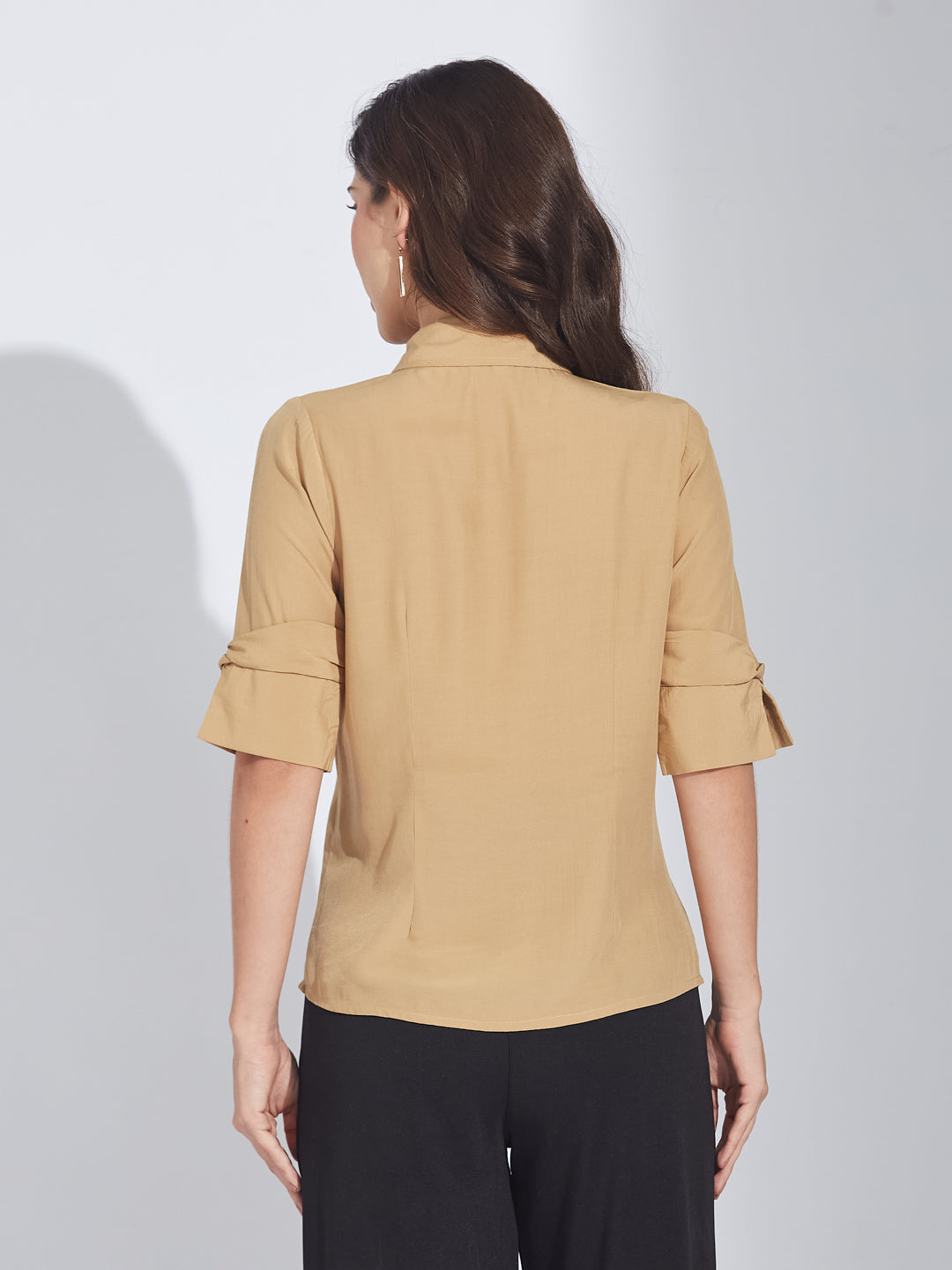 Latin Quarters Women's Beige Collared Shirt