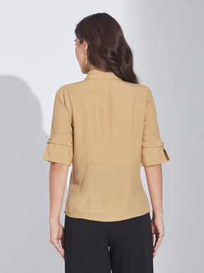 Latin Quarters Women's Beige Collared Shirt