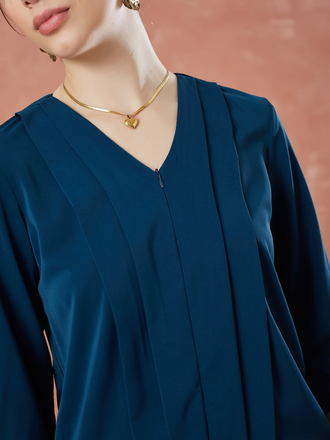 Latin Quarters Women's Teal 3/4Th Sleeves Solid V-Neck Formal Top