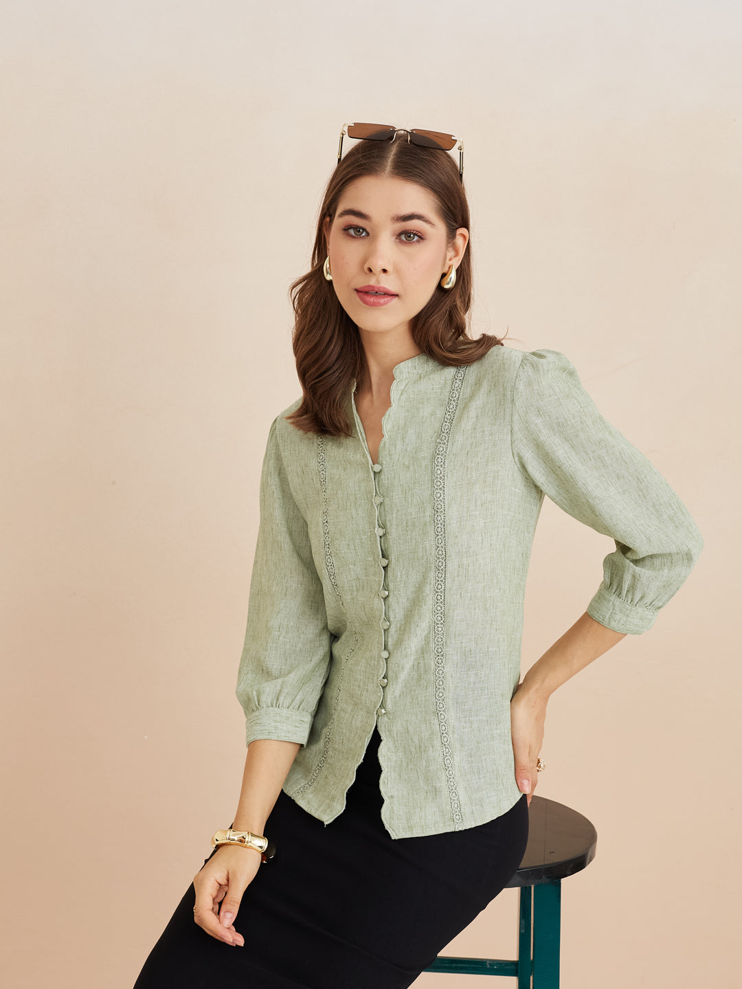 Latin Quarters Women'S Green Mandarin Neck 3/4Th Sleeves Solid Casual Top