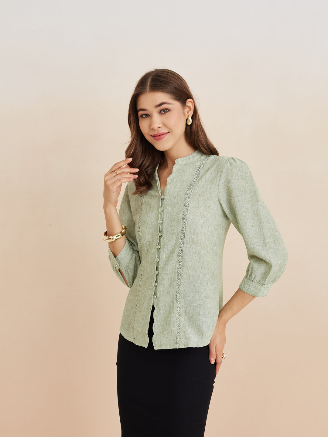 Latin Quarters Women'S Green Mandarin Neck 3/4Th Sleeves Solid Casual Top