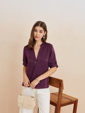 Latin Quarters Women'S Wine V-Neck Half Sleeves Solid Casual Top