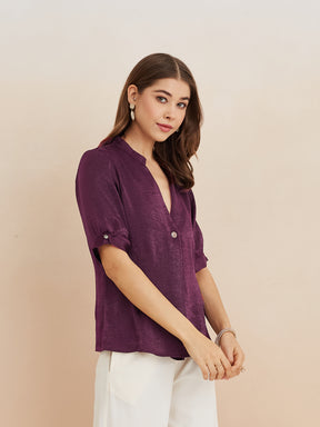 Latin Quarters Women'S Wine V-Neck Half Sleeves Solid Casual Top