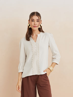 Latin Quarters Women'S Off White Mandarin Neck 3/4Th Sleeves Solid Casual Top