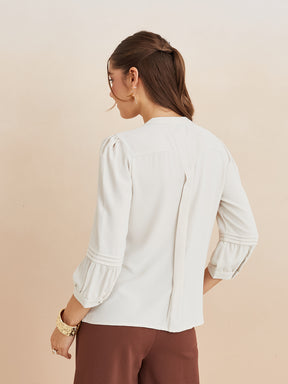 Latin Quarters Women'S Off White Mandarin Neck 3/4Th Sleeves Solid Casual Top